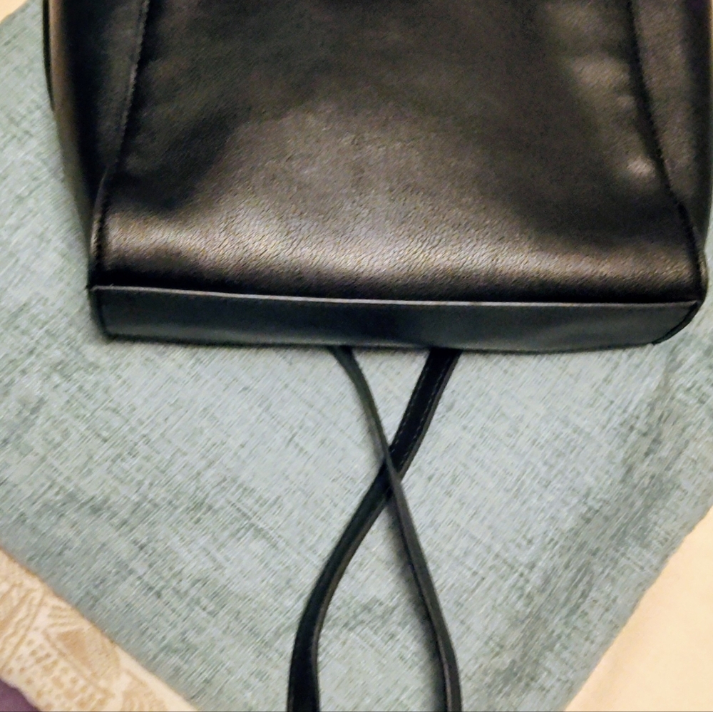 Nine West Black Shoulder Bag - Picture 3 of 8